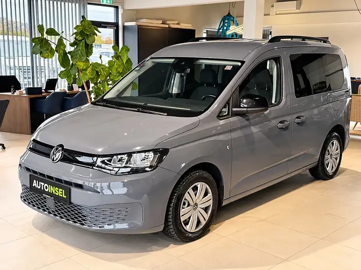Volkswagen Caddy 2023 photo 2