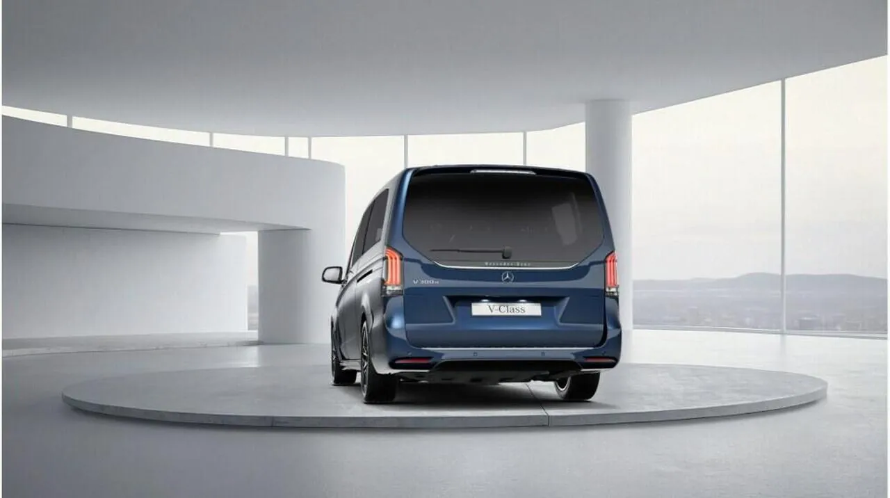 Mercedes-Benz V-Class photo 4