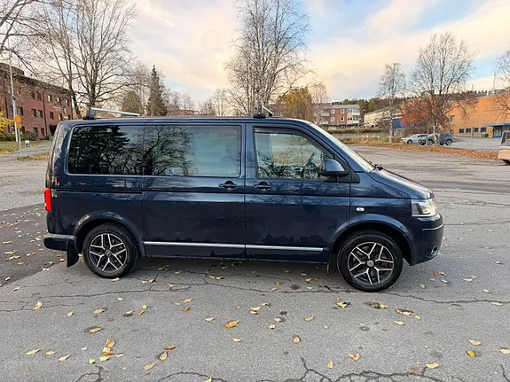 Volkswagen Multivan 2012 photo 3
