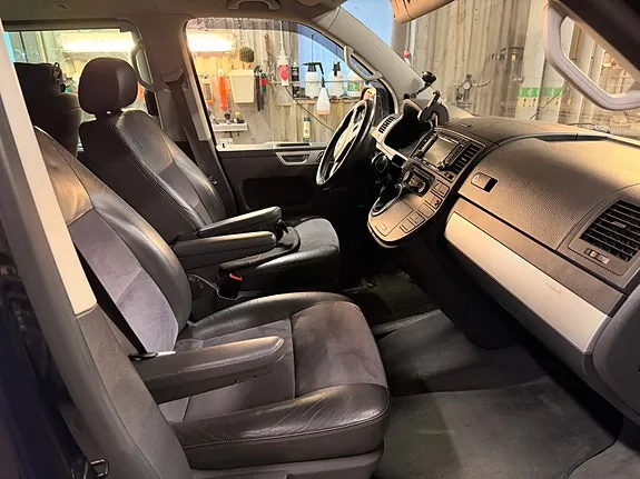 Volkswagen Multivan 2012 photo 4