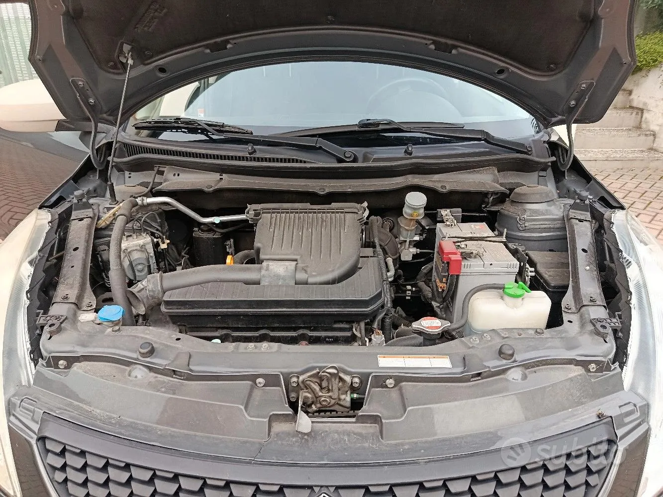 Suzuki Swift 2010 photo 5