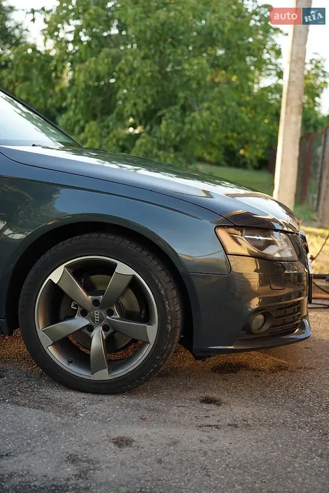 Audi A4 2009 photo 5