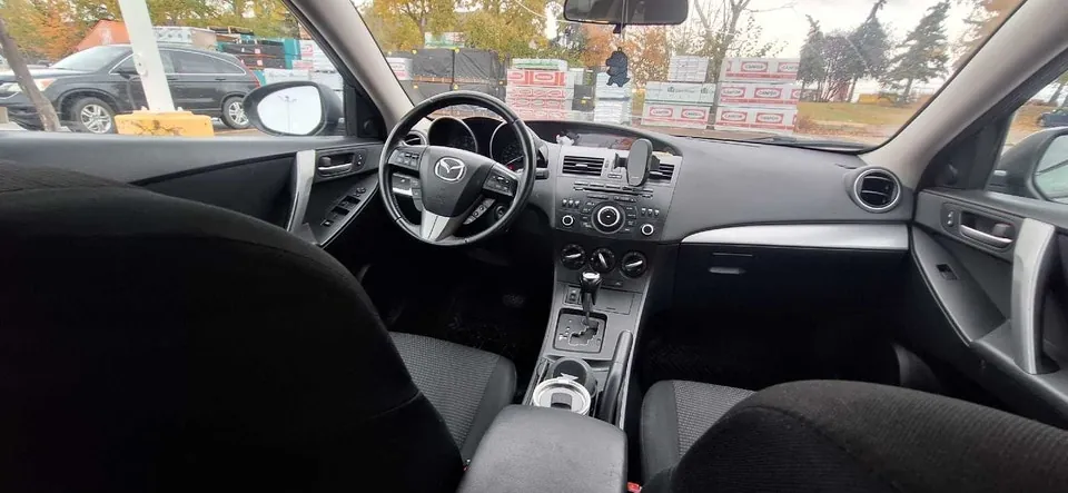 Mazda 3 Hatchback 2017 photo 5