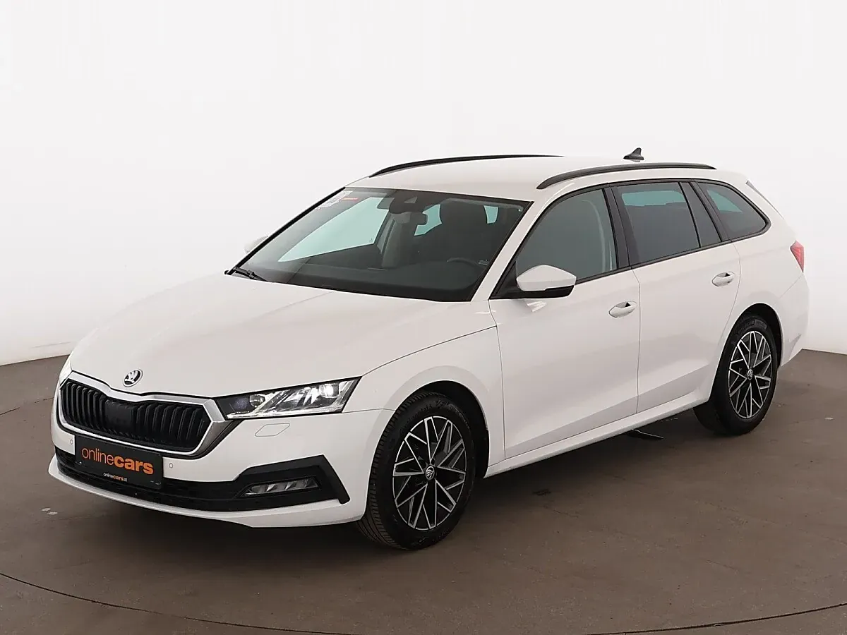 Skoda Octavia 2021 photo 2