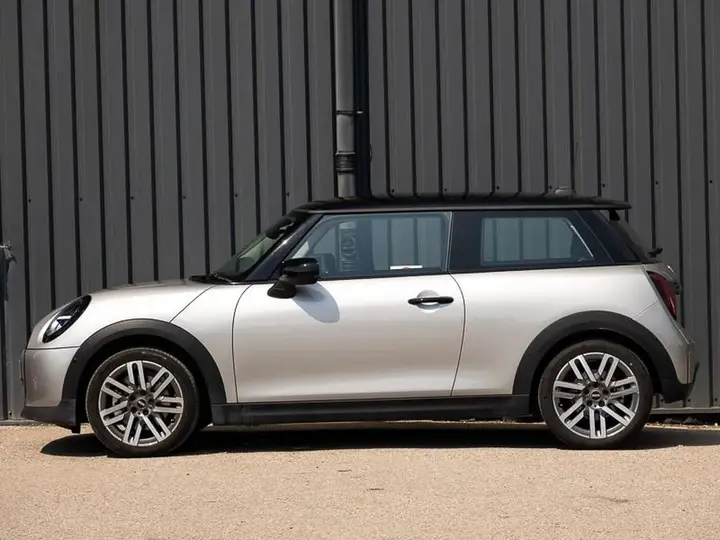 Mini Cooper 2025 photo 4