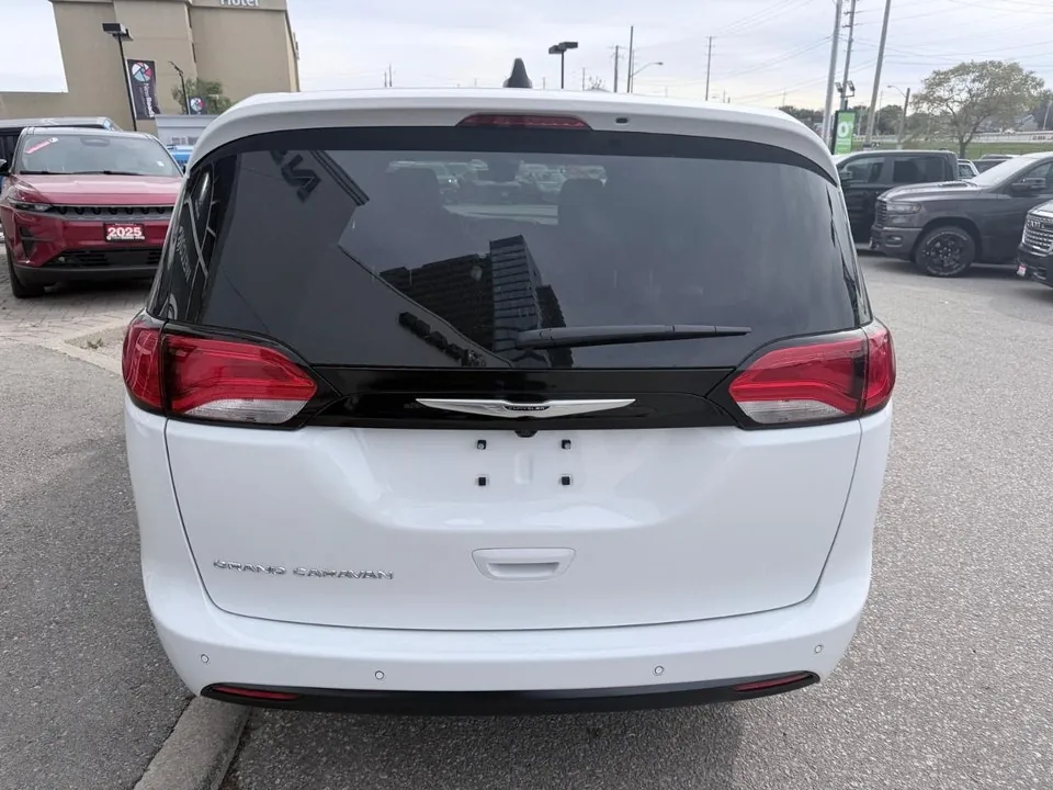 Chrysler Grand Caravan 2027 photo 5