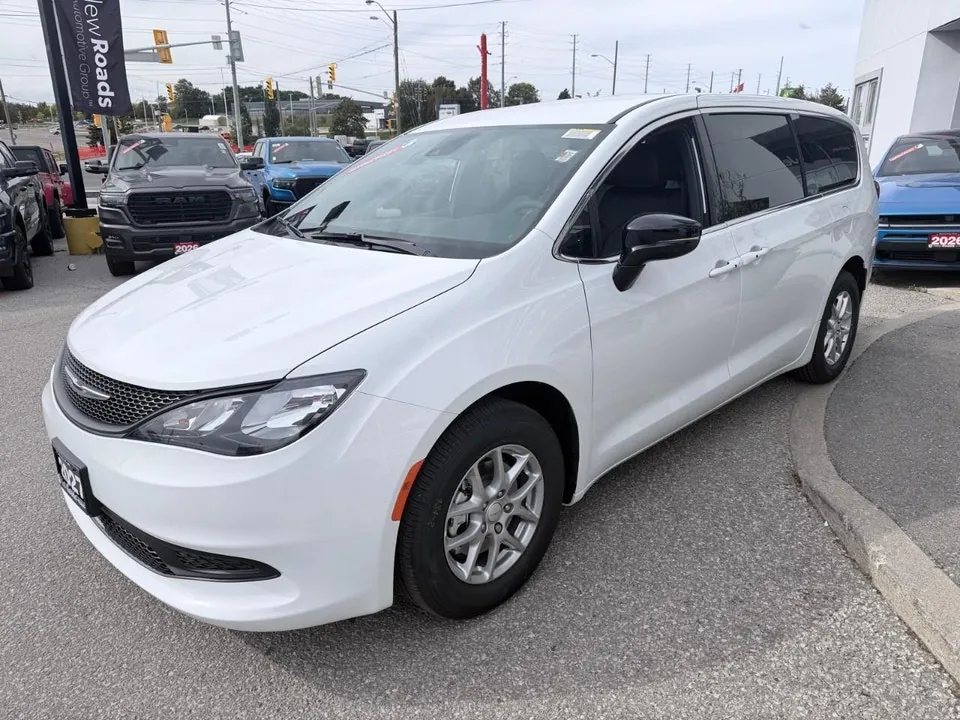 Chrysler Grand Caravan 2027 photo 2
