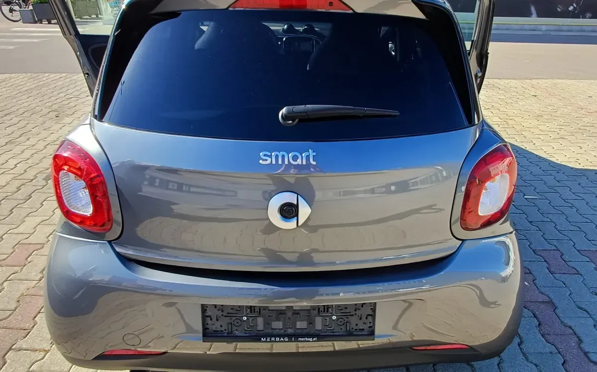 Smart Forfour 2018 photo 2
