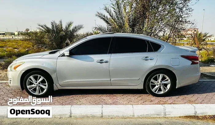 Nissan Altima 2015 photo 2