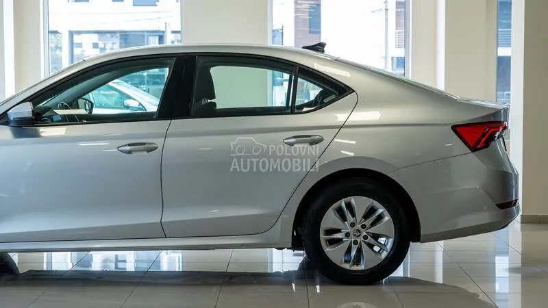 Skoda Octavia 2023 photo 4