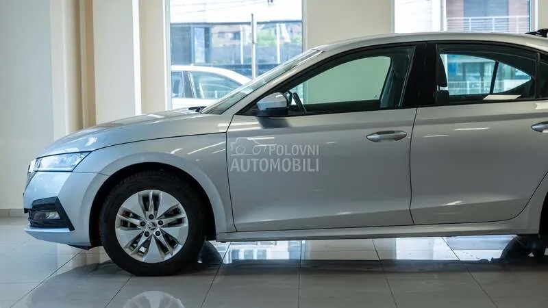 Skoda Octavia 2023 photo 3