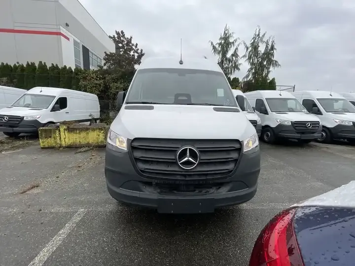 Mercedes-Benz Sprinter 2500 2026 photo 3