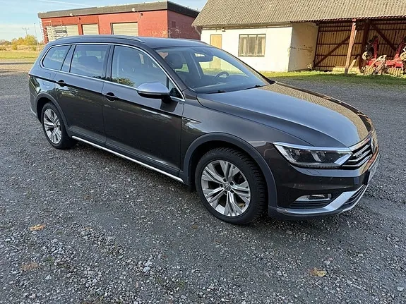 Volkswagen Passat Alltrack 2018 photo 2