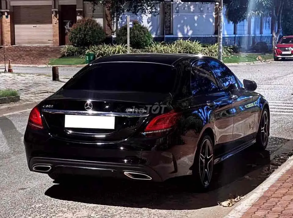 Mercedes-Benz C300 2019 photo 5