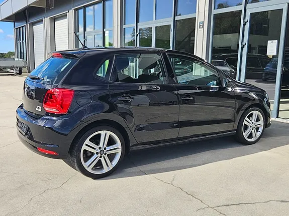 Volkswagen Polo 2015 photo 4