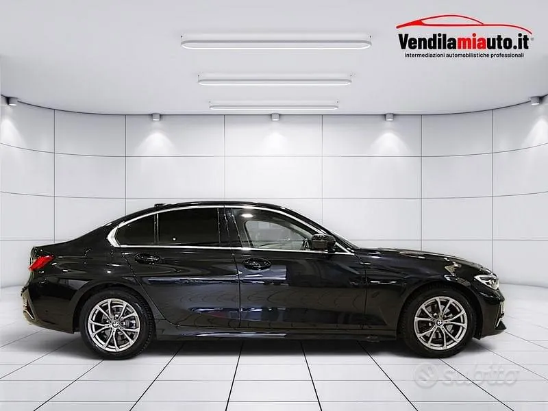 BMW 3 Series 2019 photo 4