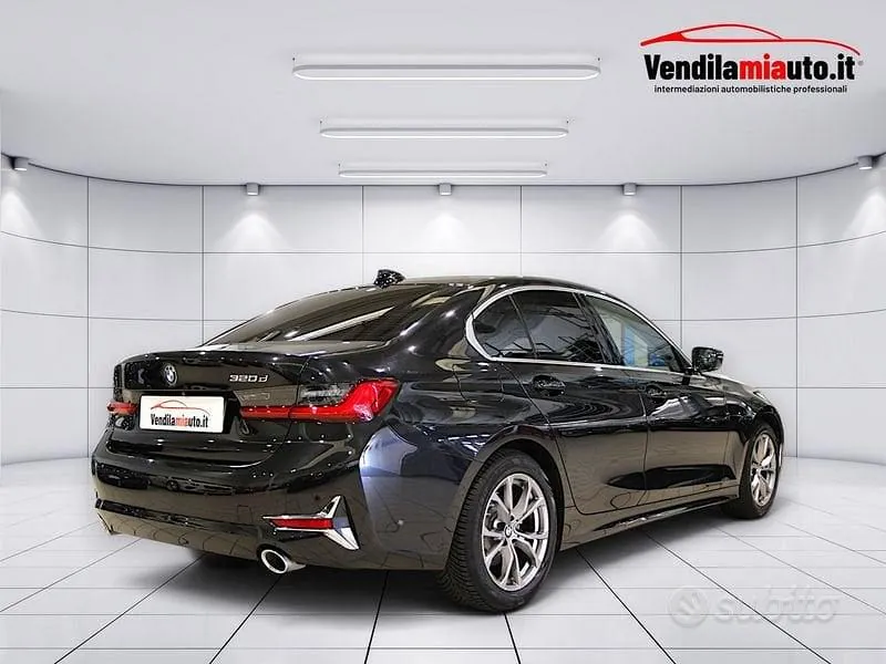 BMW 3 Series 2019 photo 5