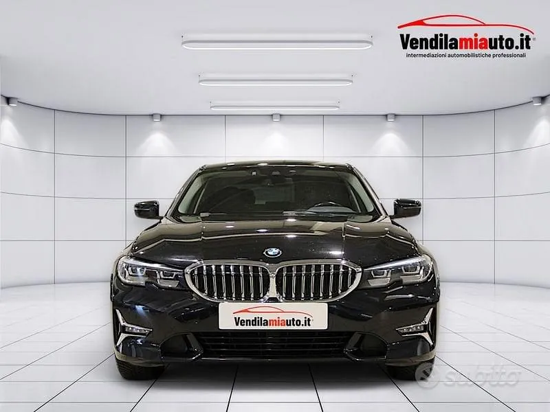 BMW 3 Series 2019 photo 2