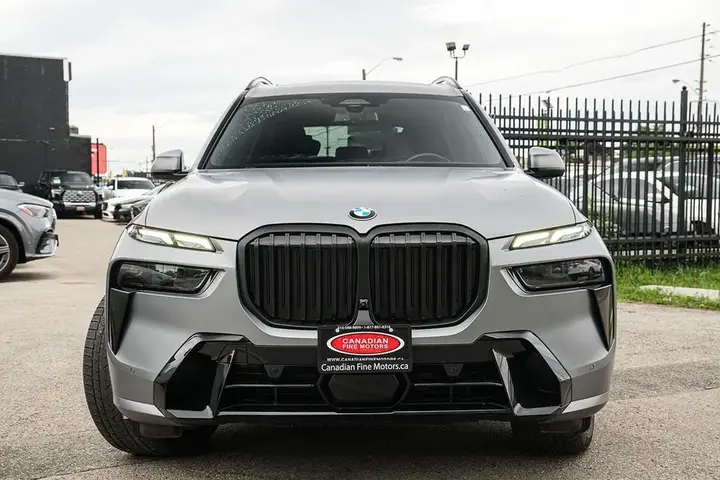 BMW X7 2023 photo 3