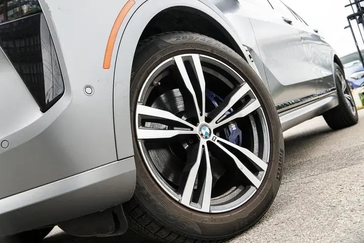 BMW X7 2023 photo 5