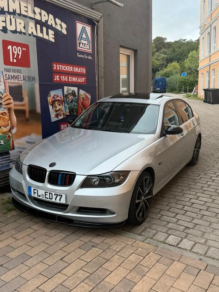 BMW E90