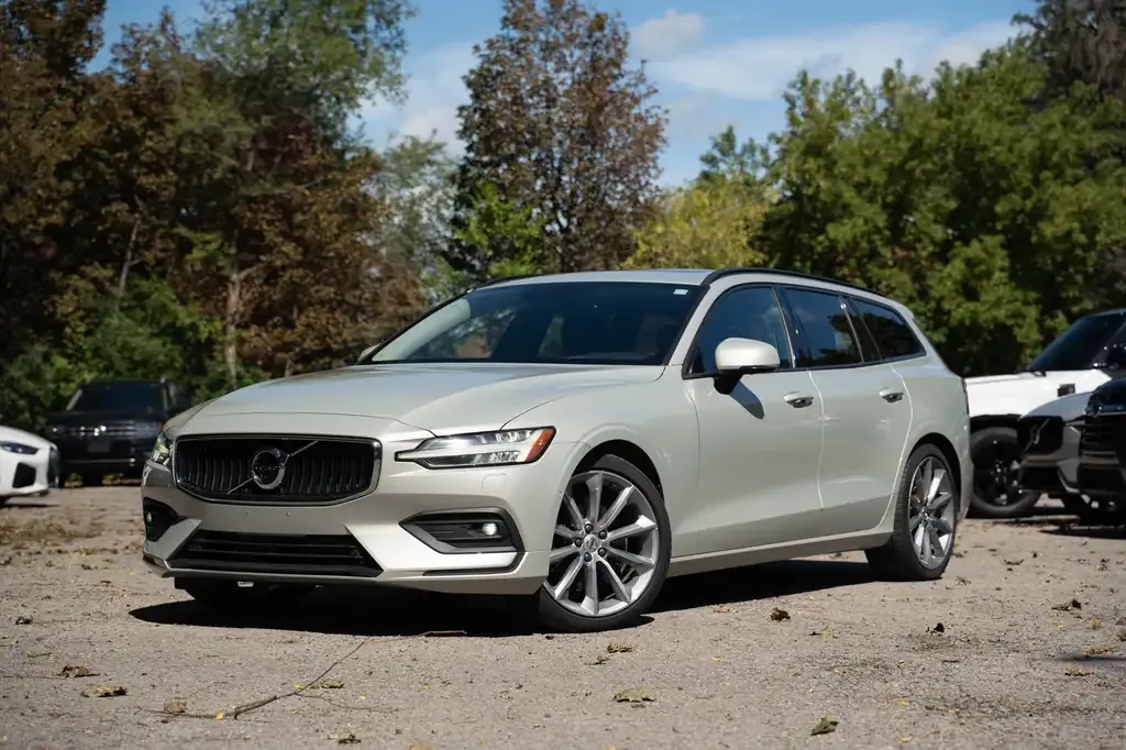 Volvo V60 2019 photo 2