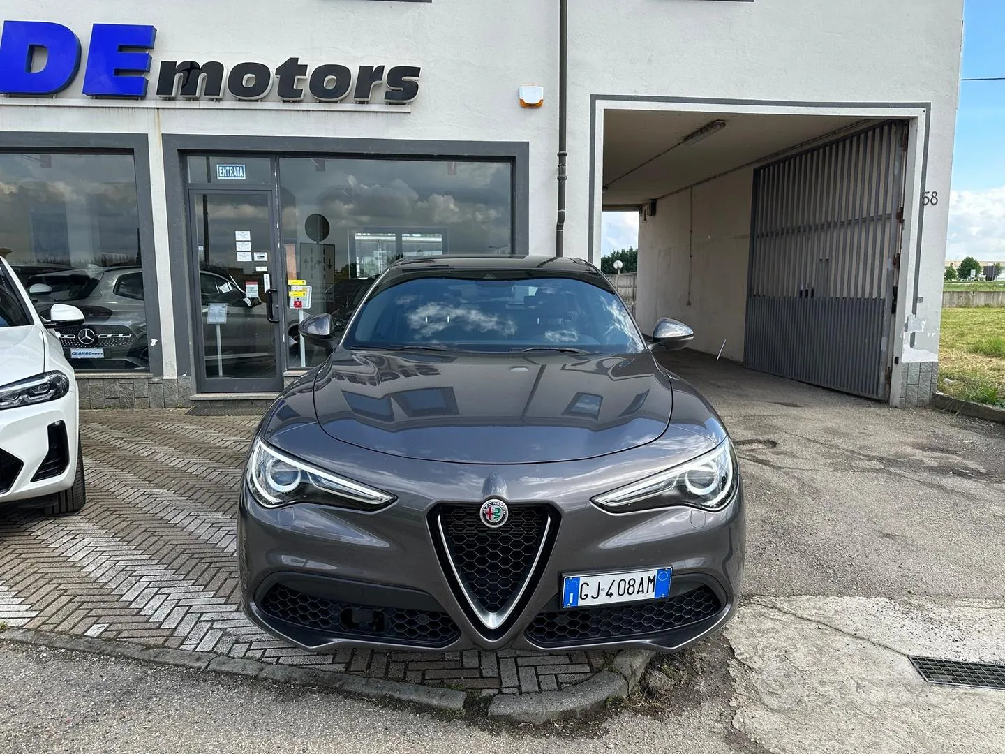 Alfa Romeo Stelvio 2022 photo 2