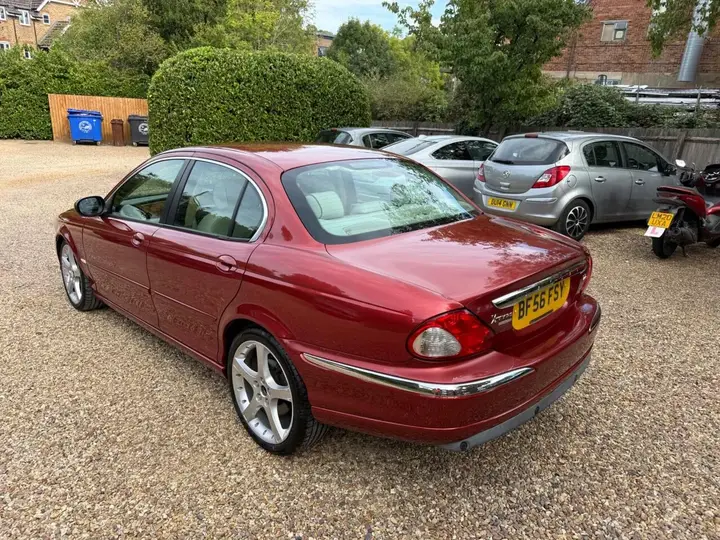 Jaguar X-Type 2006 photo 5