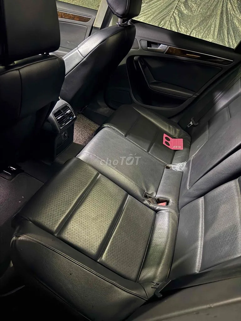 Audi A4 2009 photo 5