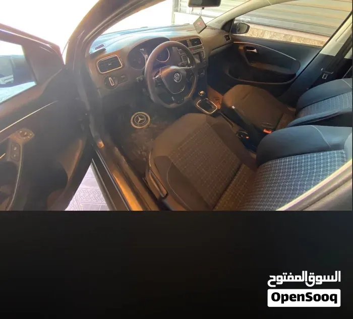 Volkswagen Polo 2014 photo 2