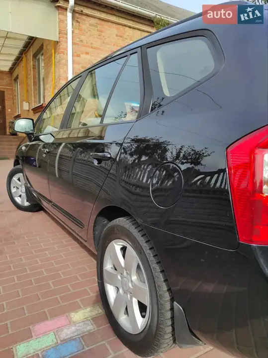 Kia Carens 2006 photo 4