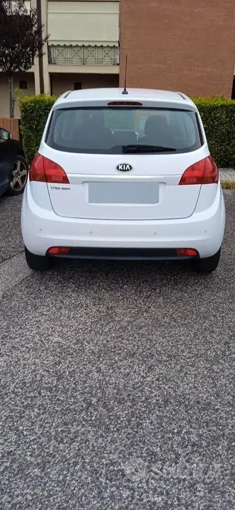 Kia Venga 2017 photo 2