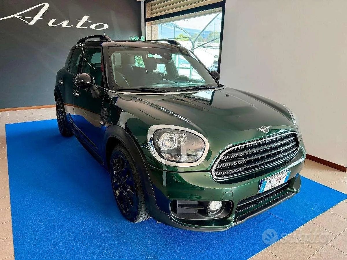 Mini Mini Cooper D 2018 photo 2