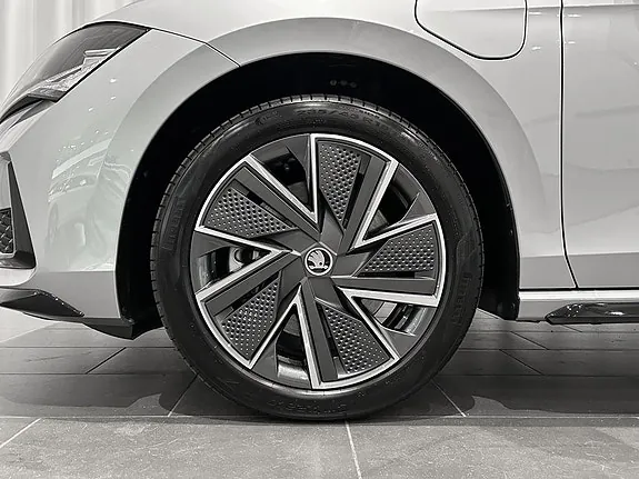 Skoda Superb 2026 photo 5
