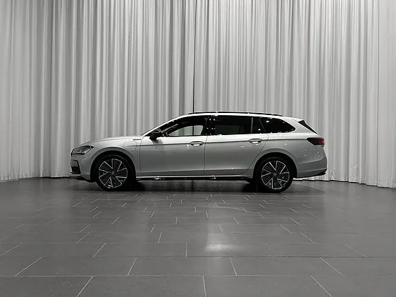 Skoda Superb 2026 photo 2