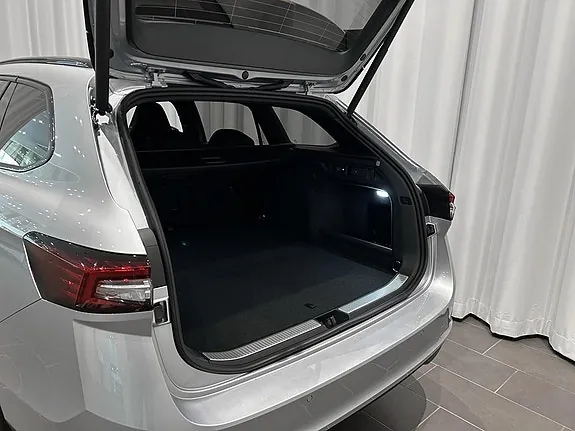 Skoda Superb 2026 photo 4