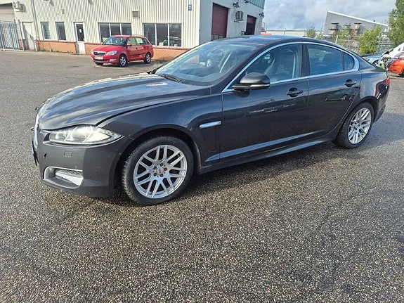 Jaguar Xf 2013 photo 4
