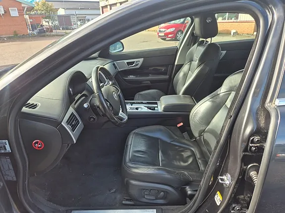 Jaguar Xf 2013 photo 5