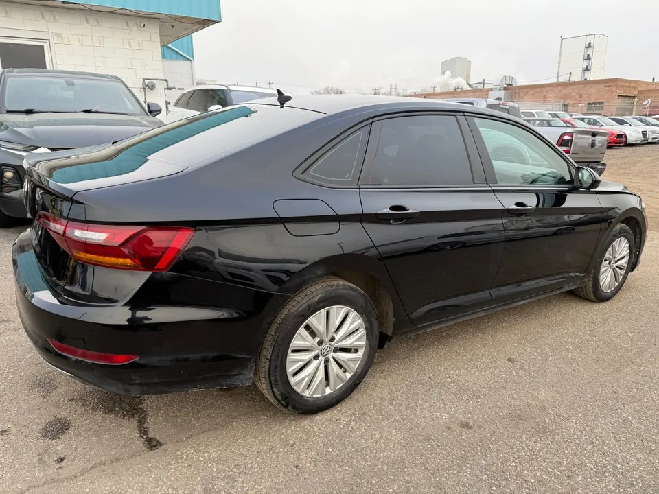 Volkswagen Jetta 2019 photo 2
