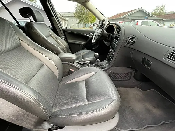 Saab 9-5 2009 photo 4