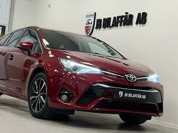 Toyota Avensis 2018 photo 5