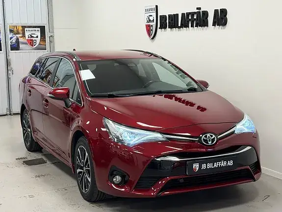 Toyota Avensis 2018 photo 4