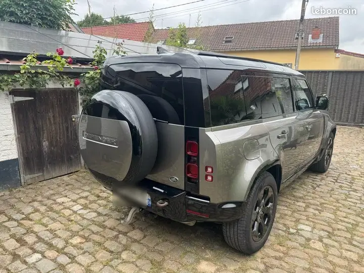 Land Rover Defender 2023 photo 4