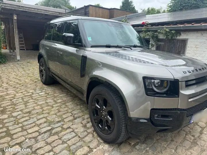 Land Rover Defender 2023 photo 3