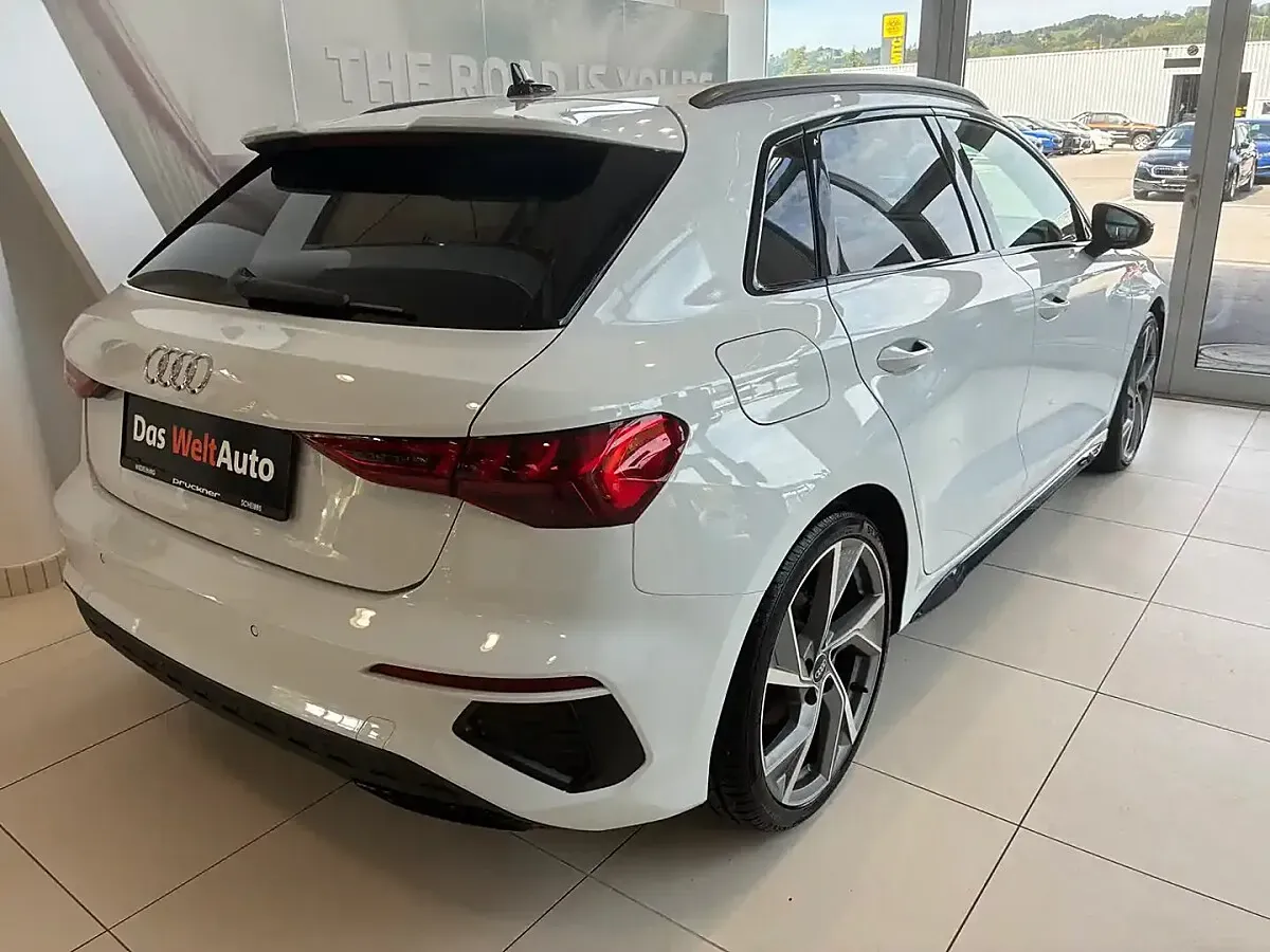 Audi A3 2023 photo 2