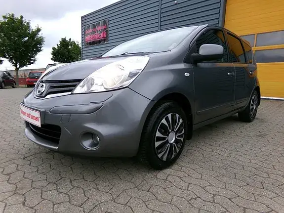 Nissan Note 2011 photo 3