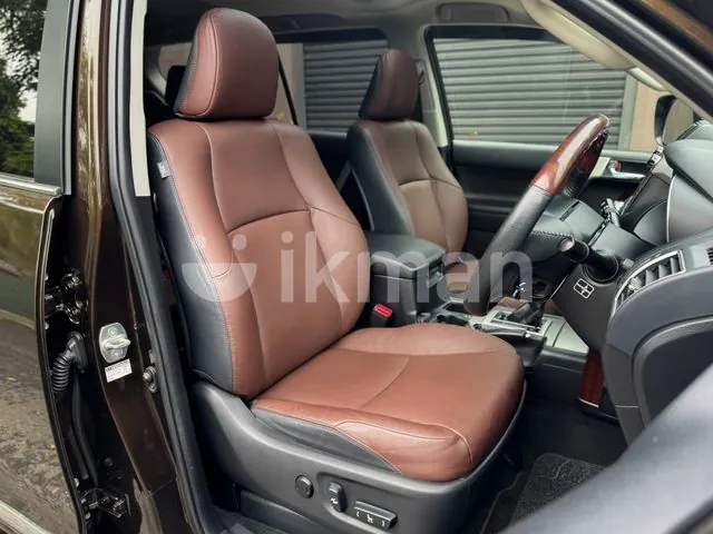 Toyota Land Cruiser Prado 2017 photo 3