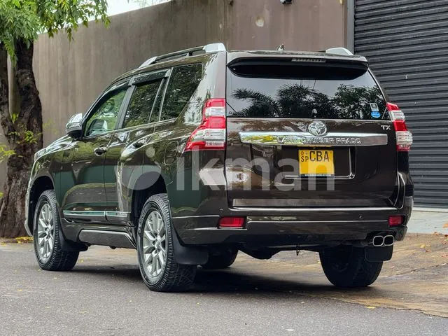 Toyota Land Cruiser Prado 2017 photo 2