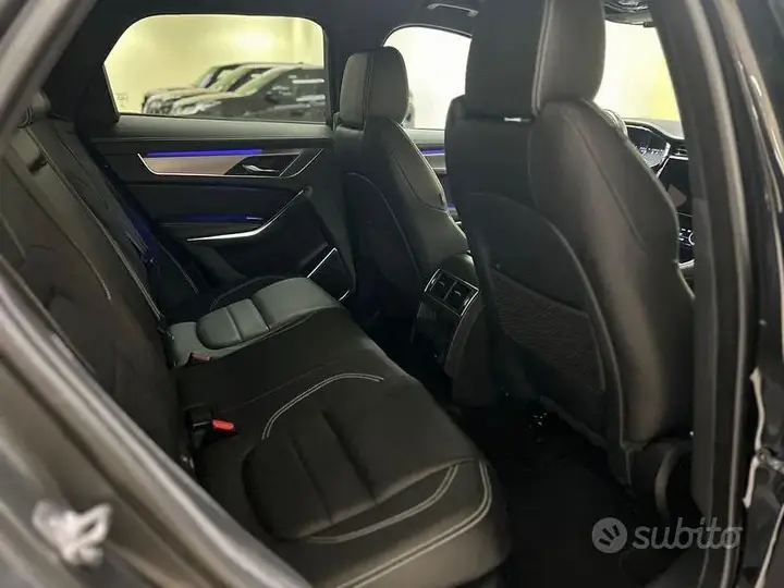 Jaguar F-Pace 2022 photo 5