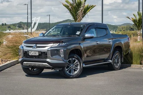 Mitsubishi Triton